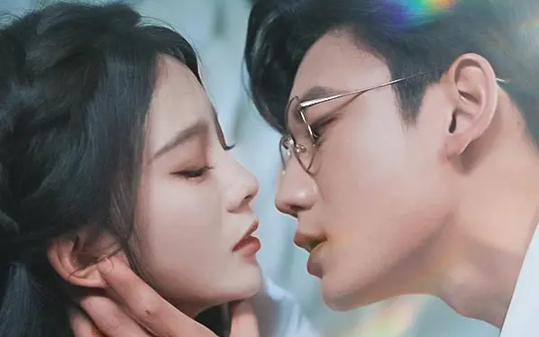 相爱<em>穿梭</em>百年